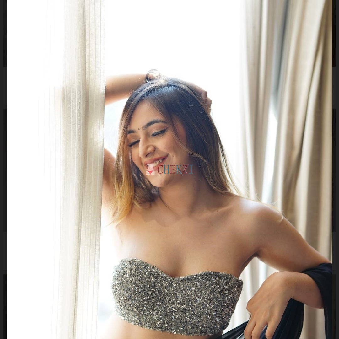Take Kolkata Escorts Without Any Restrictions Fully Safe And Secure 521